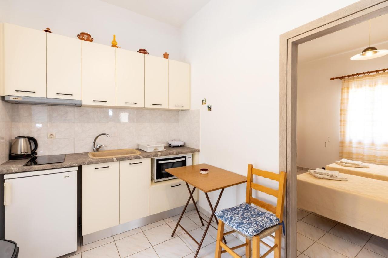 Peris Rooms Kamares  Ngoại thất bức ảnh