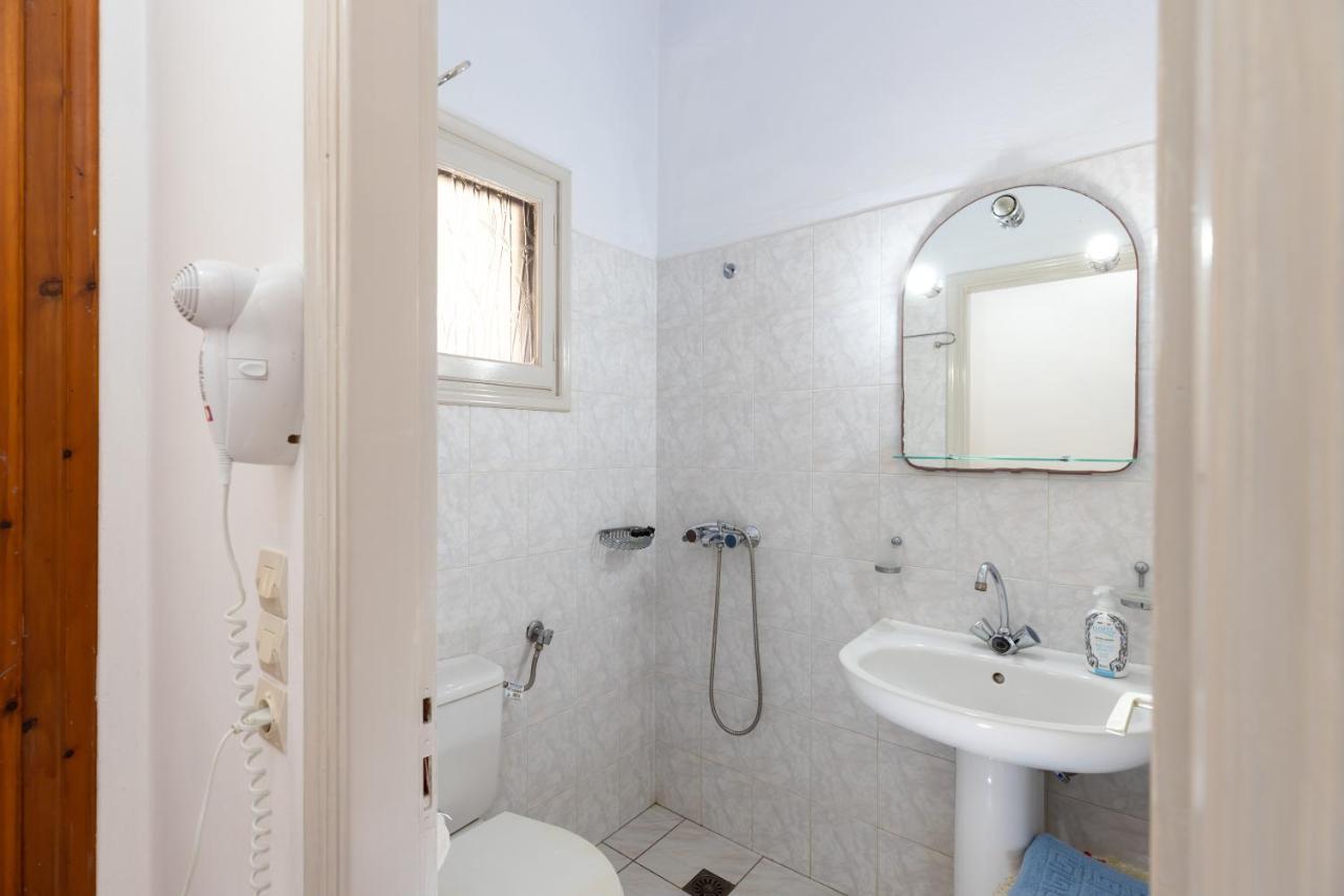 Peris Rooms Kamares  Ngoại thất bức ảnh