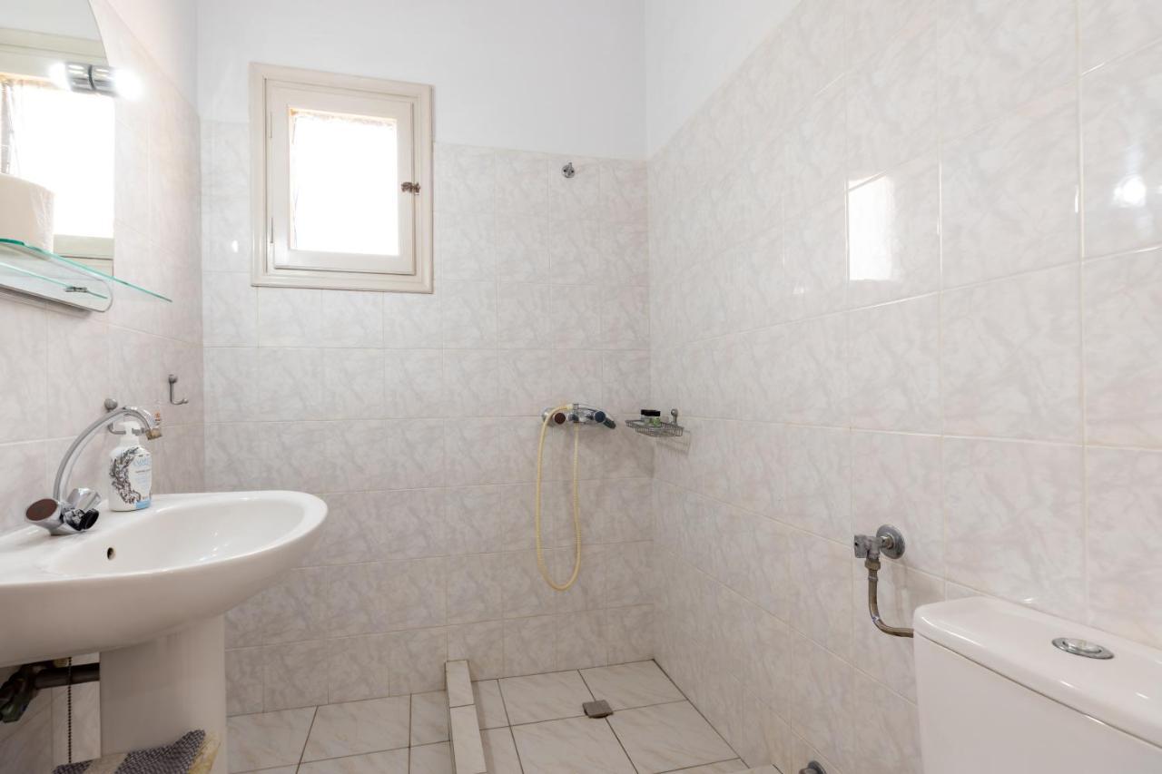 Peris Rooms Kamares  Ngoại thất bức ảnh